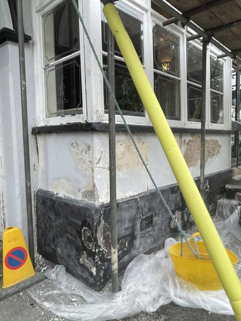 Cheltenham Exterior Painter | Derek Taylor Roofing & Property Maint